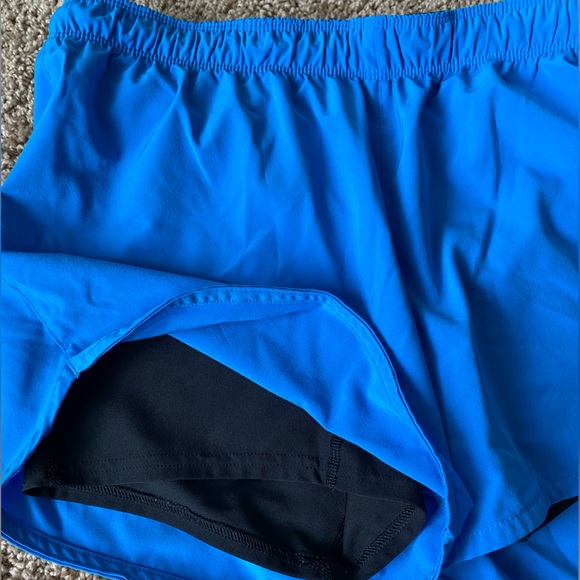 Nike Dry Fit Running Shorts - Picture 2 of 3